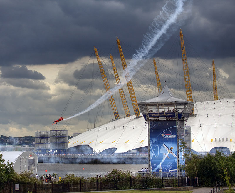 Qualifying Day: Red Bull Air Race London 2007 - (c) Solar Worlds Digital Photography